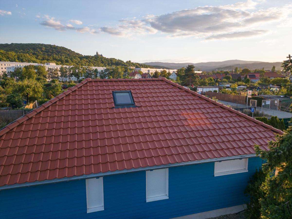 Blaues Ferienhaus ヴェルニゲローデ エクステリア 写真